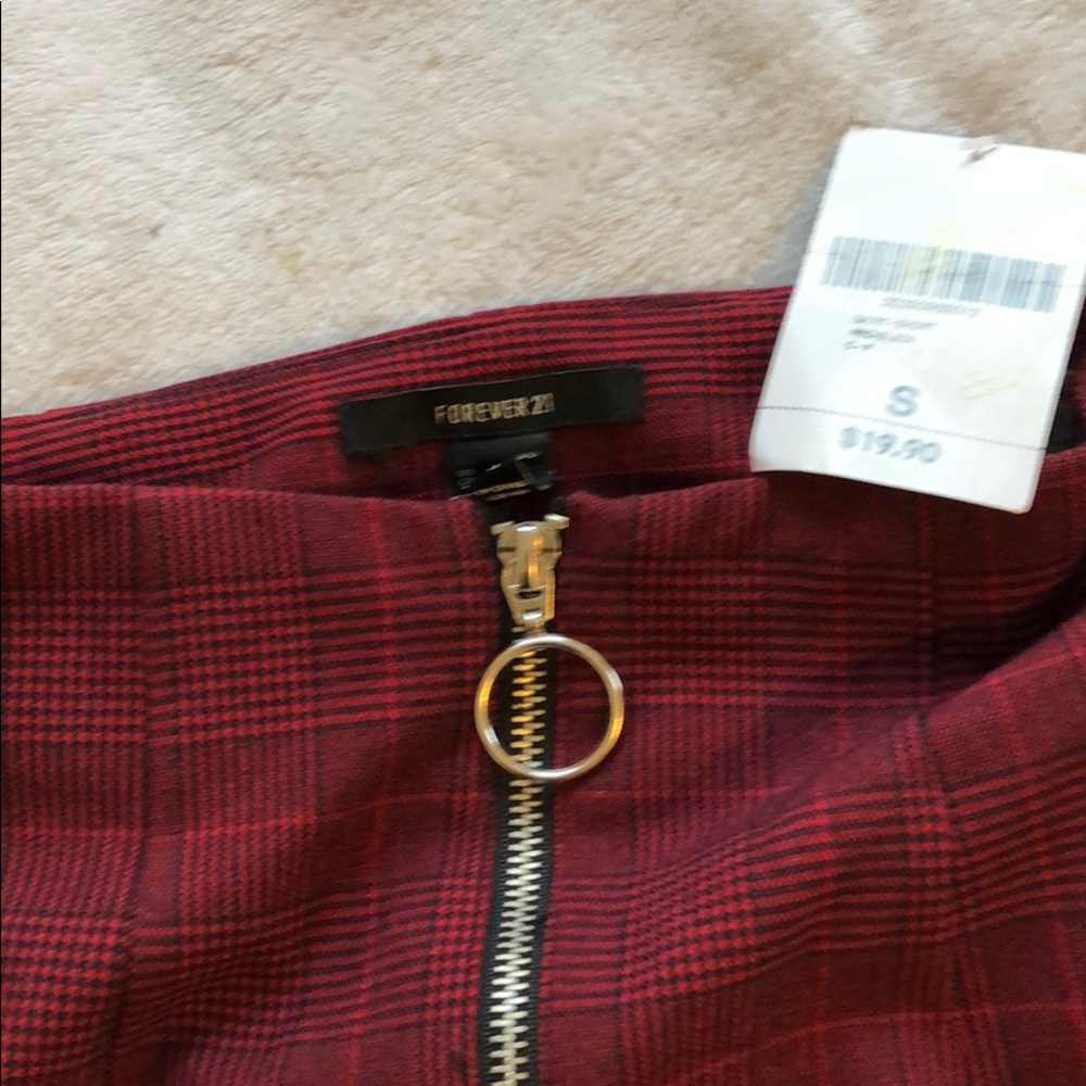 Skirt - Picture 2 of 2